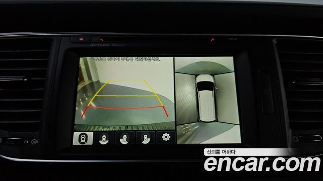 Kia Carnival 9-seater Noblesse 2015 — фото 15