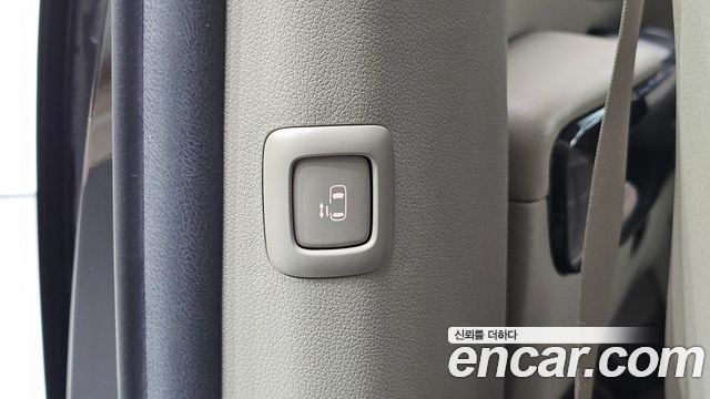 Kia Carnival 9-seater Noblesse 2015 — фото 18