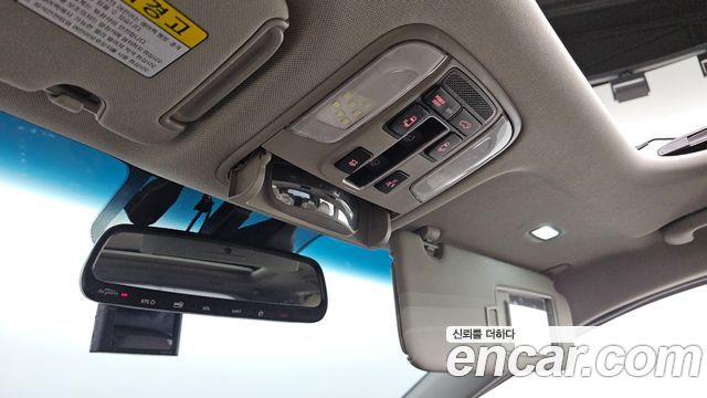 Kia Carnival 9-seater Noblesse 2015 — фото 19