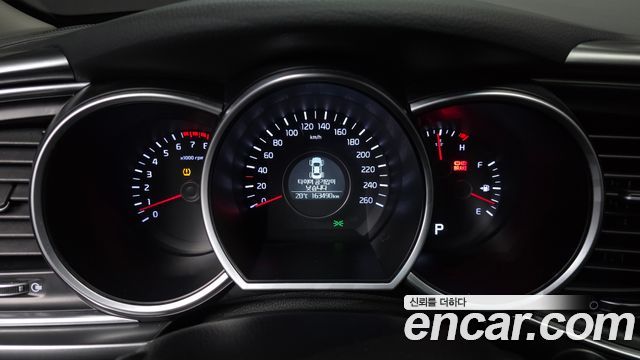 Kia K5 Luxury Standard 2015 — фото 8