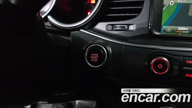 Kia K5 Luxury Standard 2015 — фото 18
