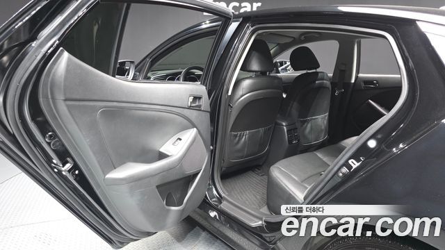 Kia K5 Luxury Standard 2015 — фото 26