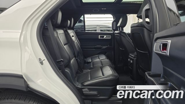 Ford Explorer (VI) 2.3 LimIted 4WD 2020 — фото 11