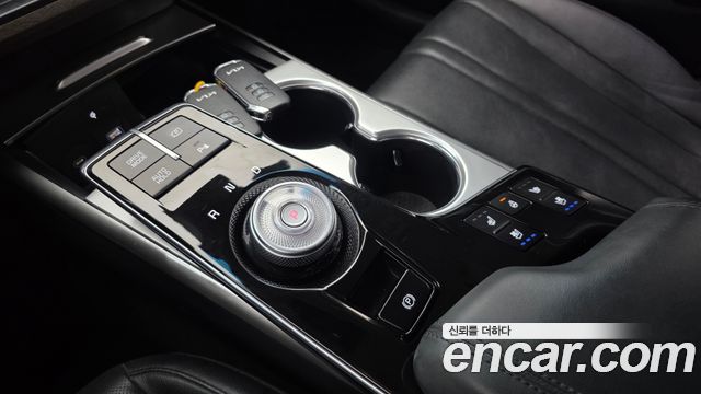 Kia K8 2.5 Gasoline 2WD Noblesse 2023 — фото 9