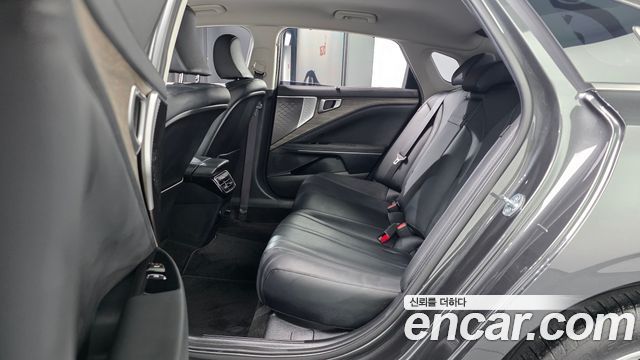 Kia K8 2.5 Gasoline 2WD Noblesse 2023 — фото 12