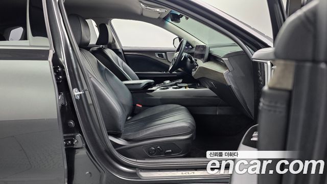 Kia K8 2.5 Gasoline 2WD Noblesse 2023 — фото 26