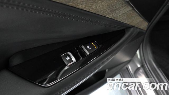 Kia K8 2.5 Gasoline 2WD Noblesse 2023 — фото 28