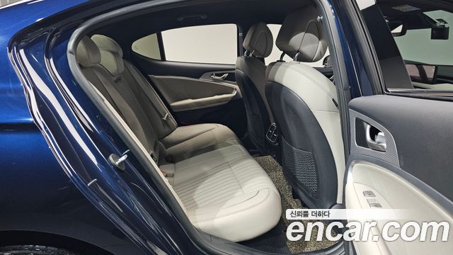 Genesis G70 Gasoline 2.0T 2WD 2021 — фото 11