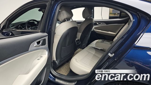 Genesis G70 Gasoline 2.0T 2WD 2021 — фото 12