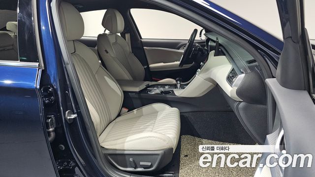 Genesis G70 Gasoline 2.0T 2WD 2021 — фото 26