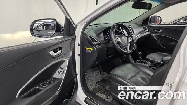 Hyundai Santa Fe (DM) Diesel(e-VGT) 2.0 4WD Premium 2015 — фото 10