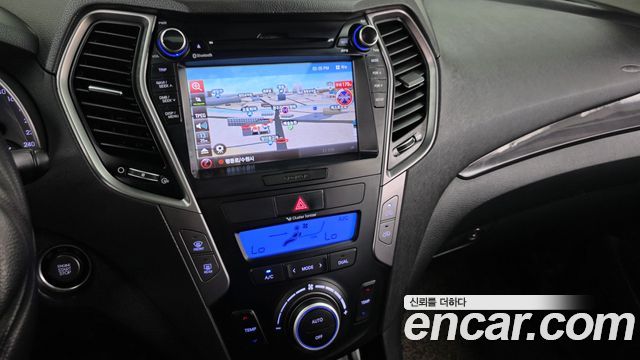 Hyundai Santa Fe (DM) Diesel(e-VGT) 2.0 4WD Premium 2015 — фото 13