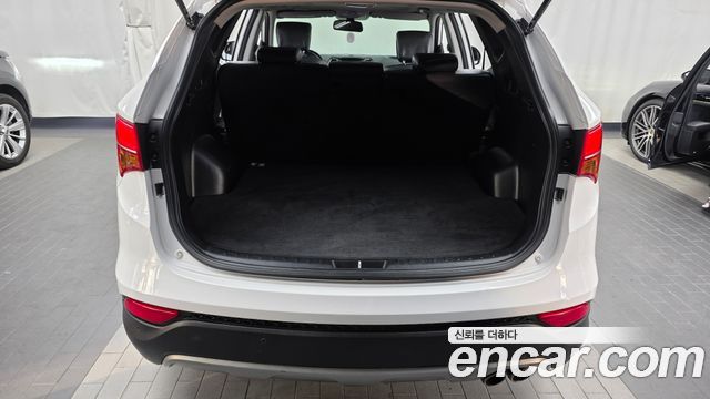 Hyundai Santa Fe (DM) Diesel(e-VGT) 2.0 4WD Premium 2015 — фото 20