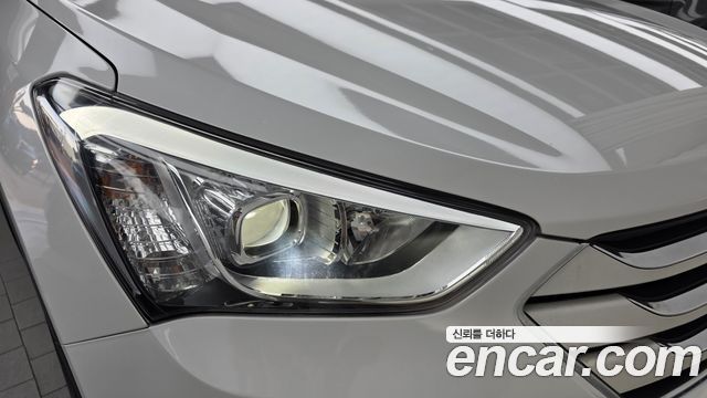 Hyundai Santa Fe (DM) Diesel(e-VGT) 2.0 4WD Premium 2015 — фото 22