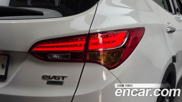 Hyundai Santa Fe (DM) Diesel(e-VGT) 2.0 4WD Premium 2015 — фото 23