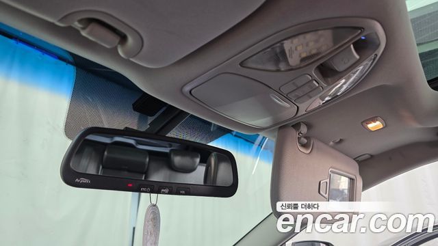 Hyundai Santa Fe (DM) Diesel(e-VGT) 2.0 4WD Premium 2015 — фото 30