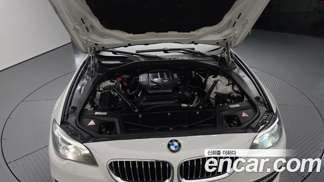 BMW 5 Series (F10) 520d xDrive 2015 — фото 6