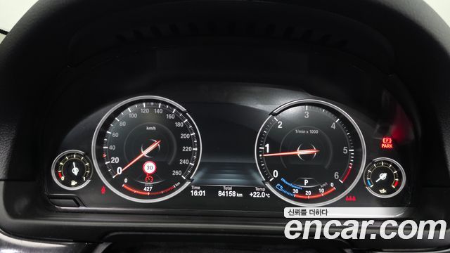 BMW 5 Series (F10) 520d xDrive 2015 — фото 8