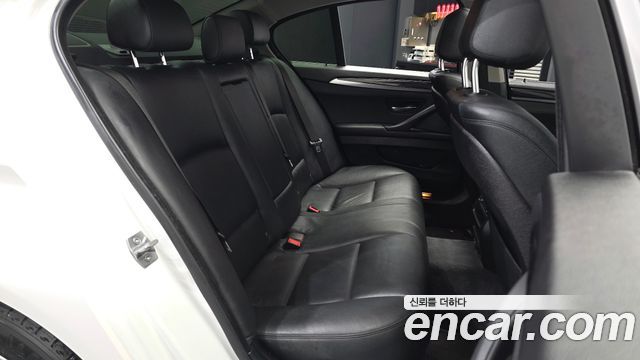 BMW 5 Series (F10) 520d xDrive 2015 — фото 12