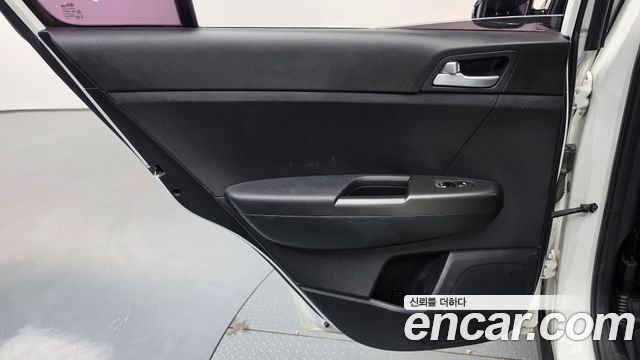 Kia Sportage The Bold Diesel 1.6 4WD Prestige 2022 — фото 25