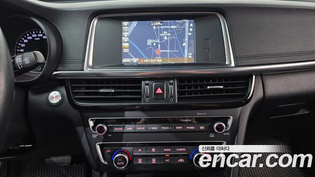 Kia K5 (II) 2.0 MX Prestige 2016 — фото 13