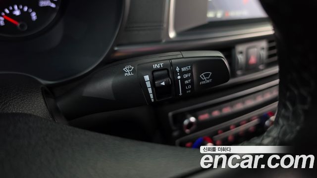 Kia K5 (II) 2.0 MX Prestige 2016 — фото 20