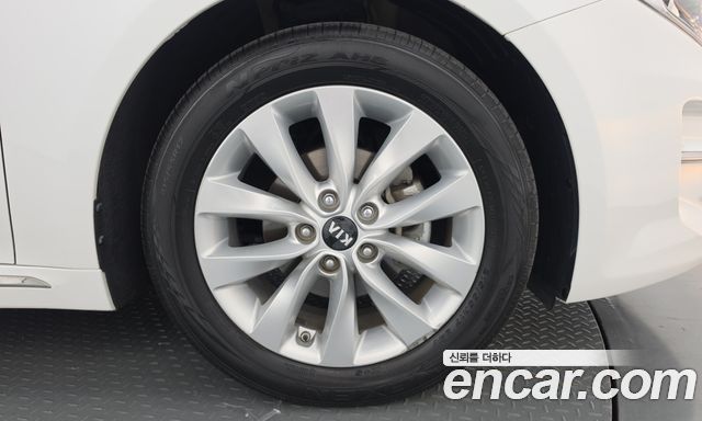 Kia K5 (II) 2.0 MX Prestige 2016 — фото 21