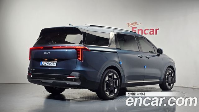 Kia Carnival (IV) Gasoline 9-Seater Signature 2024 — фото 2