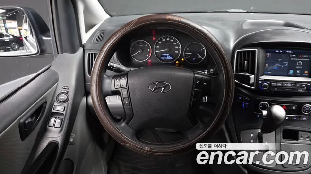 Hyundai Grand Starex Wagon 12-Seater Smart 2019 — фото 13