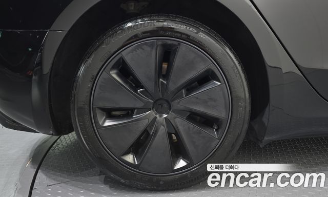 Tesla Model 3 Long Range AWD 2024 — фото 5