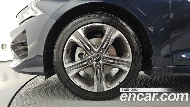 Kia K5 (III) 2.0 Prestige 2023 — фото 5