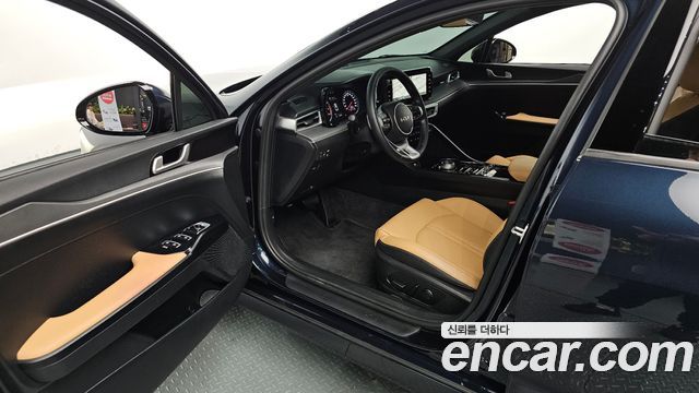 Kia K5 (III) 2.0 Prestige 2023 — фото 10