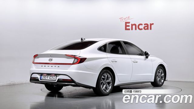 Hyundai Sonata (DN8) 2.0 Premium Family 2020 — фото 2