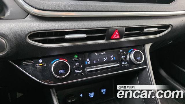 Hyundai Sonata (DN8) 2.0 Premium Family 2020 — фото 19