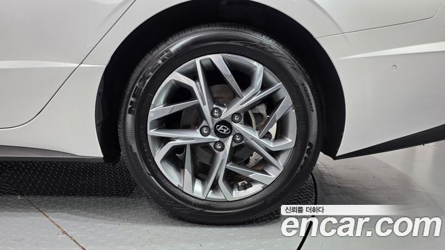 Hyundai Sonata (DN8) 2.0 Premium Family 2020 — фото 21