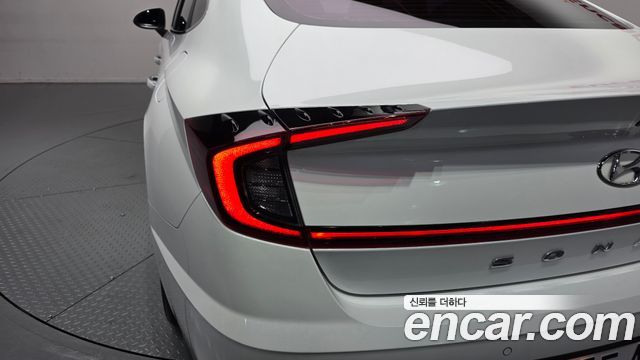 Hyundai Sonata (DN8) 2.0 Premium Family 2020 — фото 23