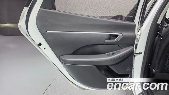 Hyundai Sonata (DN8) 2.0 Premium Family 2020 — фото 25