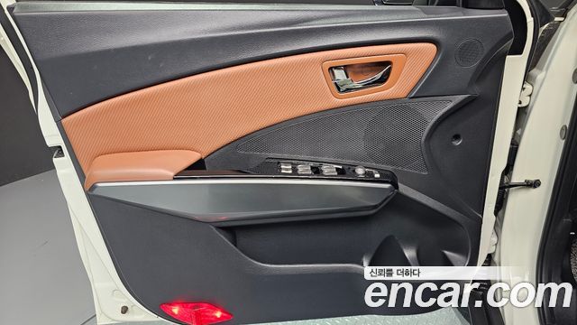 KG Mobility (SsangYong) Tivoli Armor Gear Edition 2WD 2018 — фото 24