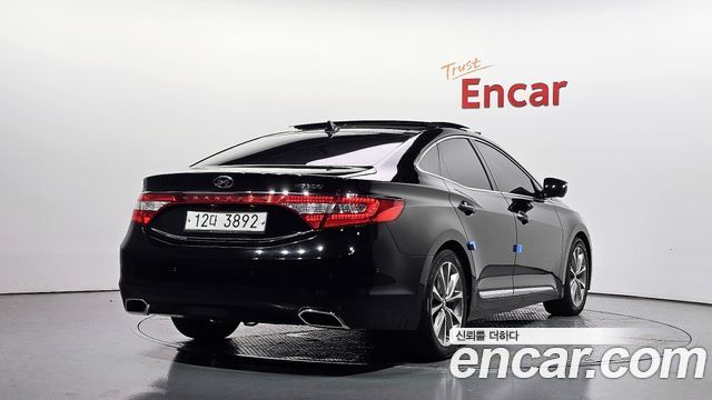 Hyundai Grandeur (HG) HG300 Exclusive Special 2015 — фото 2
