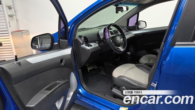 Chevrolet Spark LPG LT Standard 2012 — фото 10