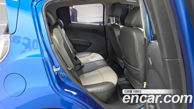 Chevrolet Spark LPG LT Standard 2012 — фото 12