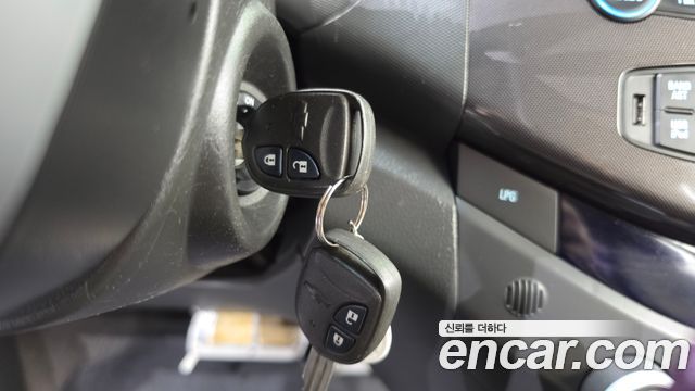 Chevrolet Spark LPG LT Standard 2012 — фото 19
