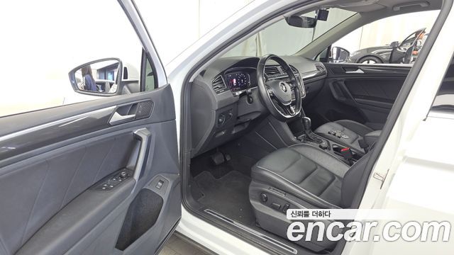 Volkswagen Tiguan (II) 2.0 TDI 4Motion Prestige 2020 — фото 10