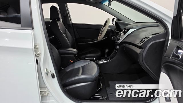Hyundai Accent (New) 1.4 VVT Modern 2015 — фото 11