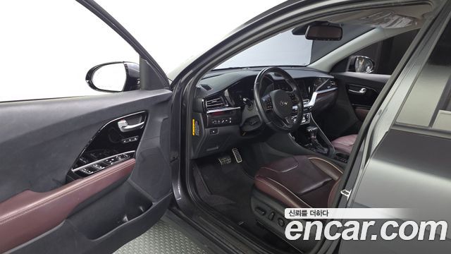 Kia Niro 1.6 HEV Noblesse Special 2020 — фото 10