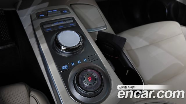 Genesis GV70 2.5T Gasoline 2WD 2023 — фото 9