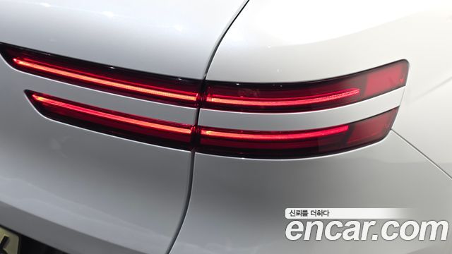 Genesis GV70 2.5T Gasoline 2WD 2023 — фото 23