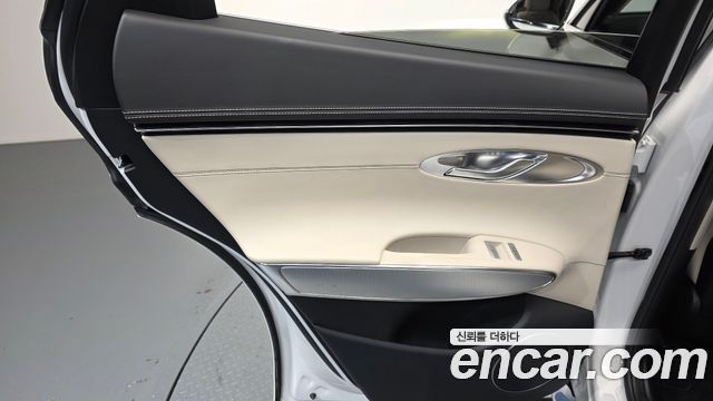 Genesis GV70 2.5T Gasoline 2WD 2023 — фото 25