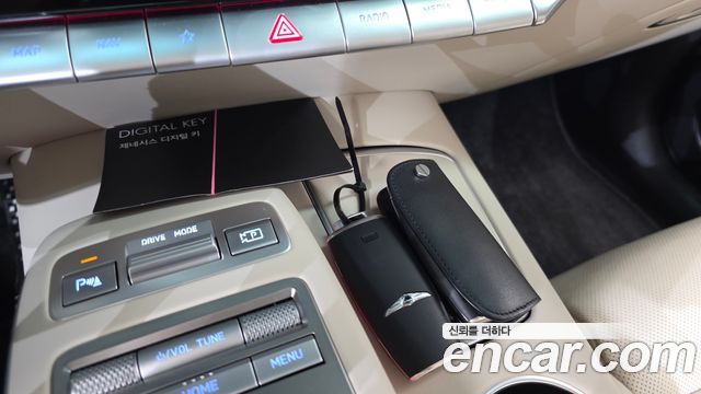 Genesis GV70 2.5T Gasoline 2WD 2023 — фото 32