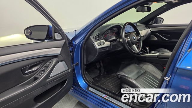 BMW M5 (F10) M5 Sedan 2014 — фото 10